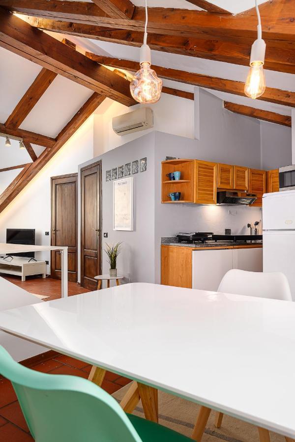 Duomo - Pt.Romana - Bocconi Top Floor Apartment Мілан Екстер'єр фото